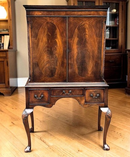 Mahogany cocktail cabinet - mahogany,